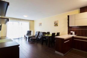 Отель Apartamenty Sun&Snow Ustroń Przy Rynku, Устронь